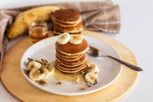 Panqueca de banana fácil e saudável